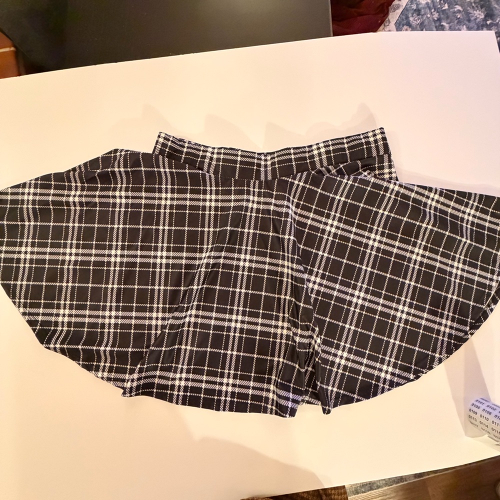 Chic Black and White Plaid Circle Mini Skirt